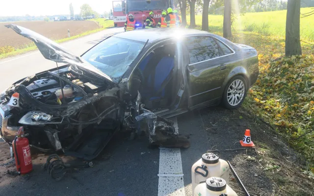 Střet auta a sanitky zablokoval tah za Mohelnicí, k nehodě letěl vrtulník