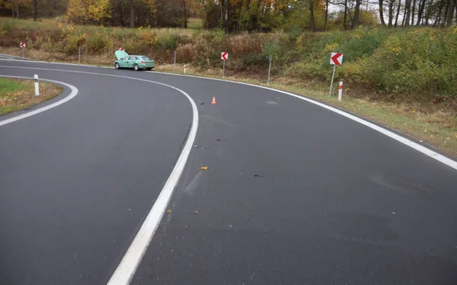Auto s vozíkem se u Lipiny srazilo se dalším vozem. Řidič odjel do Opavy, policie hledá svědky