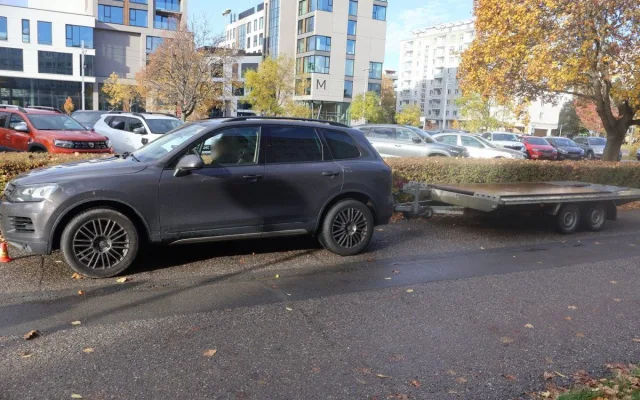 Auto s vozíkem se u Lipiny srazilo se dalším vozem. Řidič odjel do Opavy, policie hledá svědky
