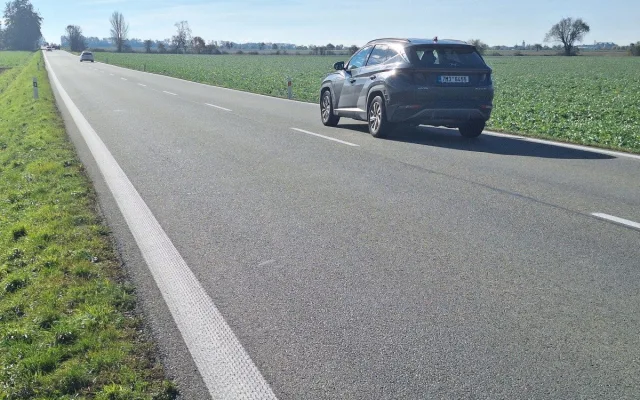 Do Šternberka opět komplikace. Opravy asfaltu si vyžádají kyvadlovou dopravu