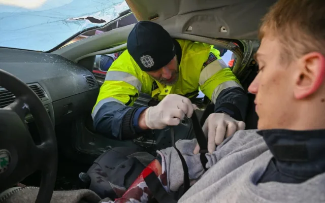 Bouračka autobusu i cisterny. Složky IZS cvičně řešily masivní havárii na nové D1