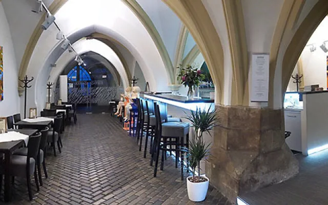 V Olomouci končí vyhlášená restaurace a galerie Caesar. Byla to jízda dlouhá 33 let
