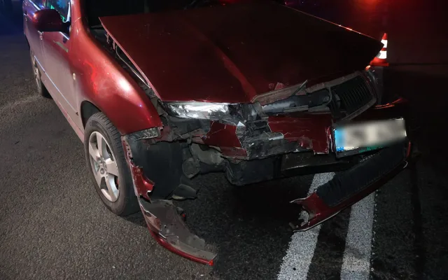 Střet tří aut zablokoval rušný tah na Olomoucku, šofér Fabie nadýchal dvě promile