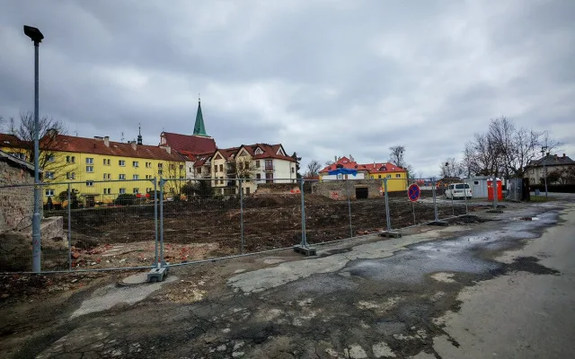 Demolice u centra Litovle: na pozemcích města by mohly vzniknout bytové domy