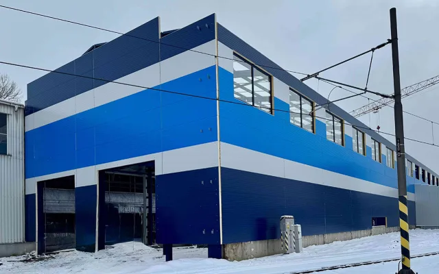 V Olomouci se rozrůstá obří hala pro vlakovou flotilu. Vyjde na 400 milionů