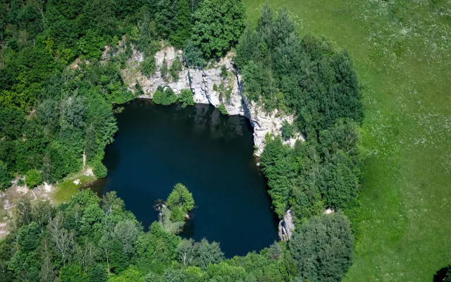 FOTOGALERIE: Jesenicko z ptačí perspektivy, nová kniha přináší letecké snímky. Podívejte se