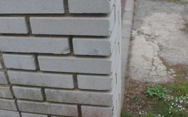Řádění opilého řidiče v Ludéřově zastavil až svědek, sebral mu klíče od auta