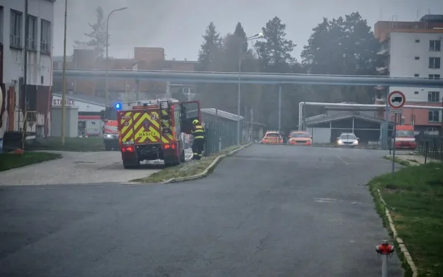 V přerovské Meoptě hořela rozvodna, firma vyrábí optiku i pro armádu. Škoda je 50 milionů