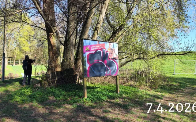 Hejčín trápí sprejeři. Členové komise městské části je vyfotili a obrátili se na policii