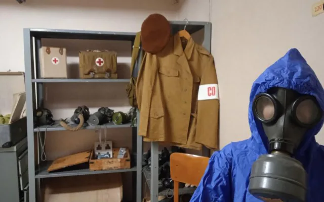 VIDEO: Tajný kryt pod zámečkem. V Šumperku se otevírá turistům podzemní velitelství železnic