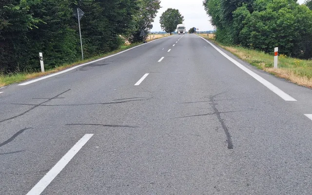 Tah mezi Olomoucí a Šternberkem zavře oprava. Úřad schválil speciální sestavu objížděk