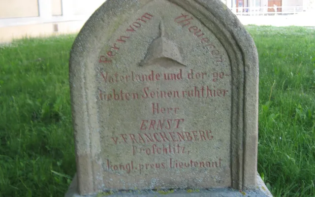 pomník por. E. Franckenberga, Vojáčkovo nám.