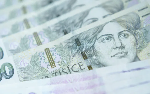 Další oběť falešných investorů. Senior z Olomoucka přišel o dva miliony