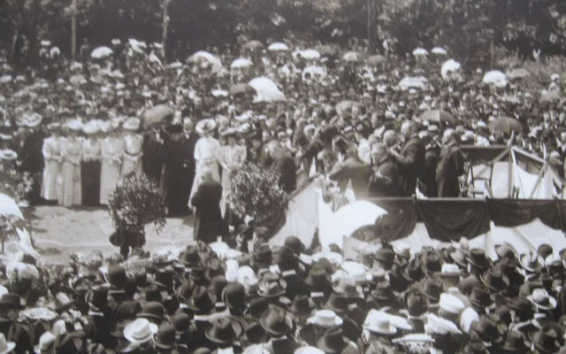 Slavnost položení základního kamene k Národnímu domu v Prostějově 24. 5. 1906