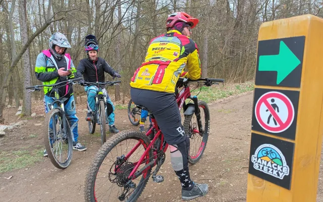 FOTOGALERIE: Plumlovské traily si oblíbili i mladí bikeři