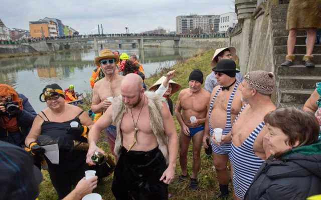 FOTOGALERIE: Otužilce v Přerově sledovaly tisíce lidí
