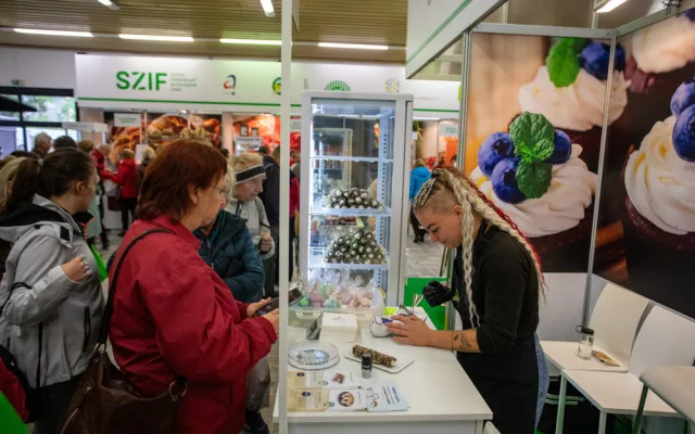 FOTOGALERIE: Barvy a vůně podzimu. V Olomouci začala oblíbená výstava Flora