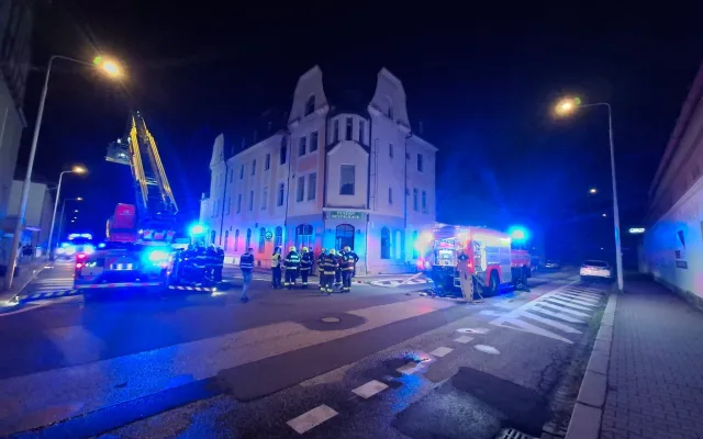 Policie požár ubytovny v Šumperku vyšetřuje pro podezření z obecného