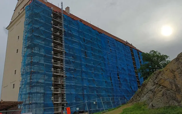 Prostějov chce na opravu Plumlovského zámku poslat další milion korun