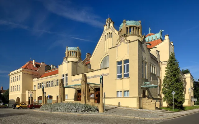 Národní dům v centru Prostějova pohlídají kamery. Město za ně dá 160 tisíc korun