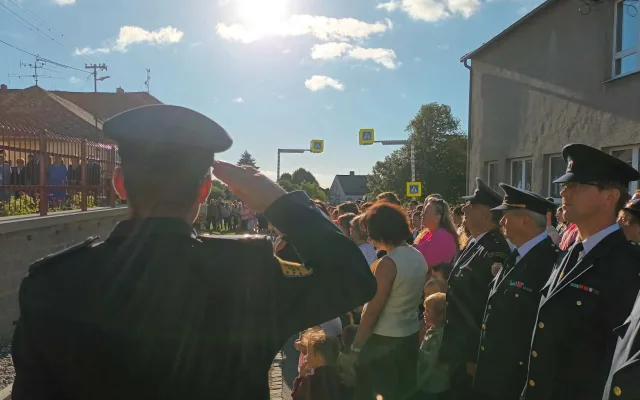 FOTOGALERIE: Nebojte se neúspěchů, řekl dnes prezident prvňáčkům v Brodku u Konice