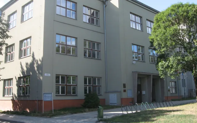 Bývalá reálka v Prostějově, nyní SOŠ