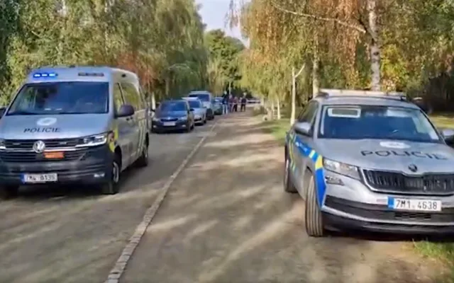 VIDEO: Vražda v parku? Policie vyšetřuje podezřelé úmrtí staršího muže v Prostějově