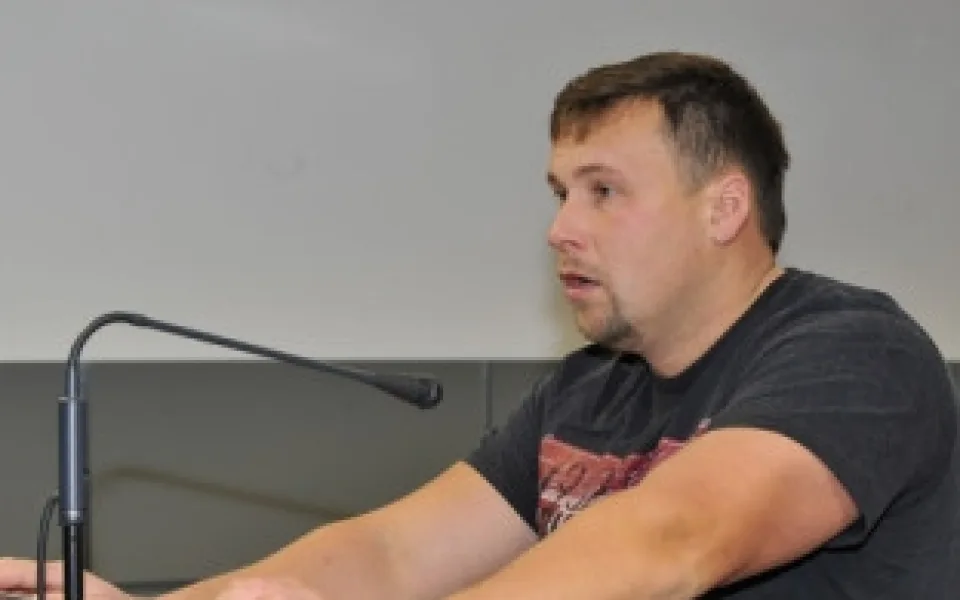 Muž, který připravil lidi o domy