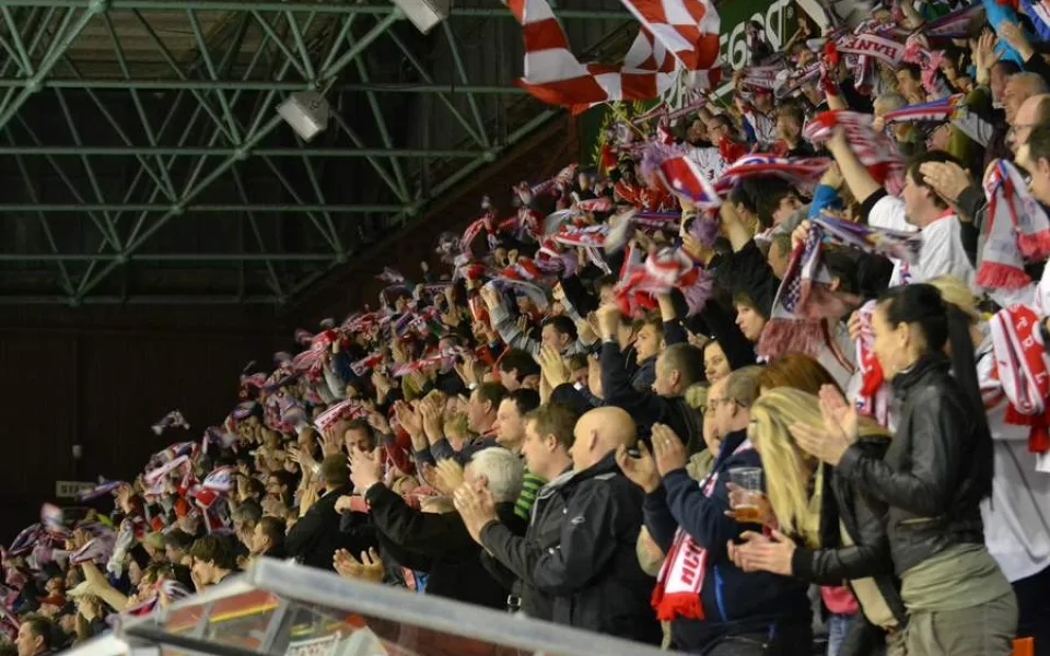 Olomoučtí fandové věří v postup do extraligy. Foto: HCO