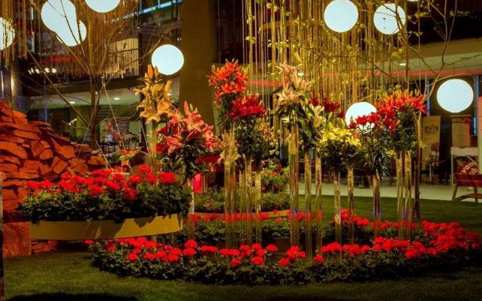 Rekonstrtuovaný pavilon A a krásná expozice zaujaly desetitisíce lidí. Foto: flora-ol.cz