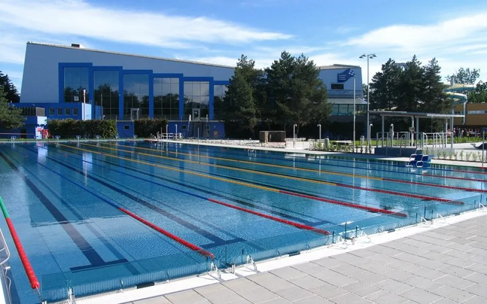 letní bazén olomouc - zdroj www.olterm.cz
