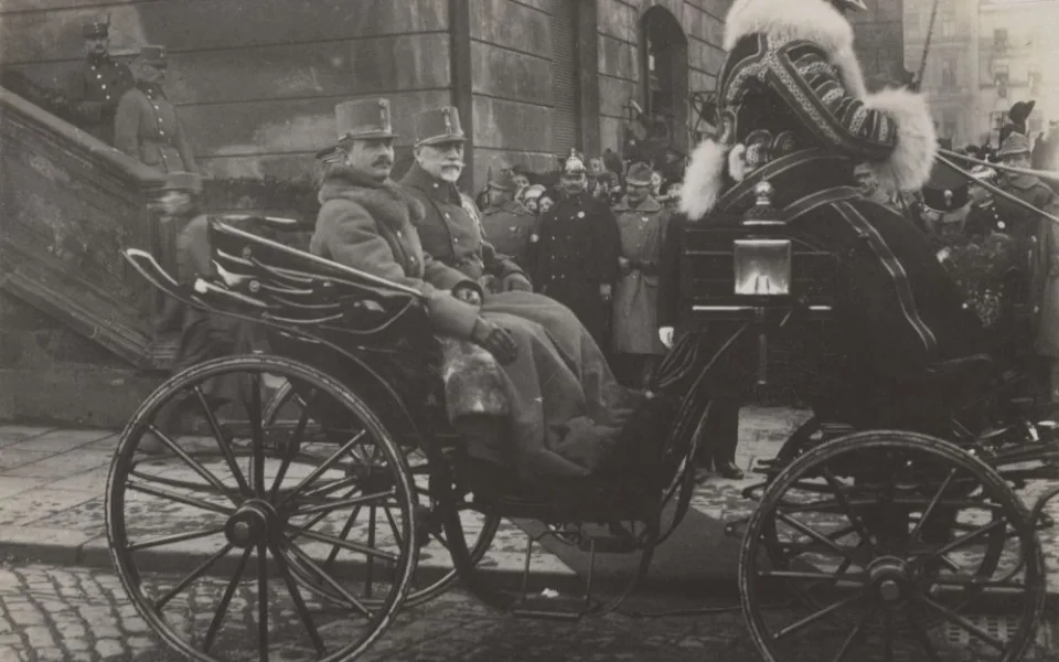 Poslední rakouský císař Karel I. při návštěvě Olomouce 16. prosince 1917 (Foto: Státní okresní archiv Olomouc)