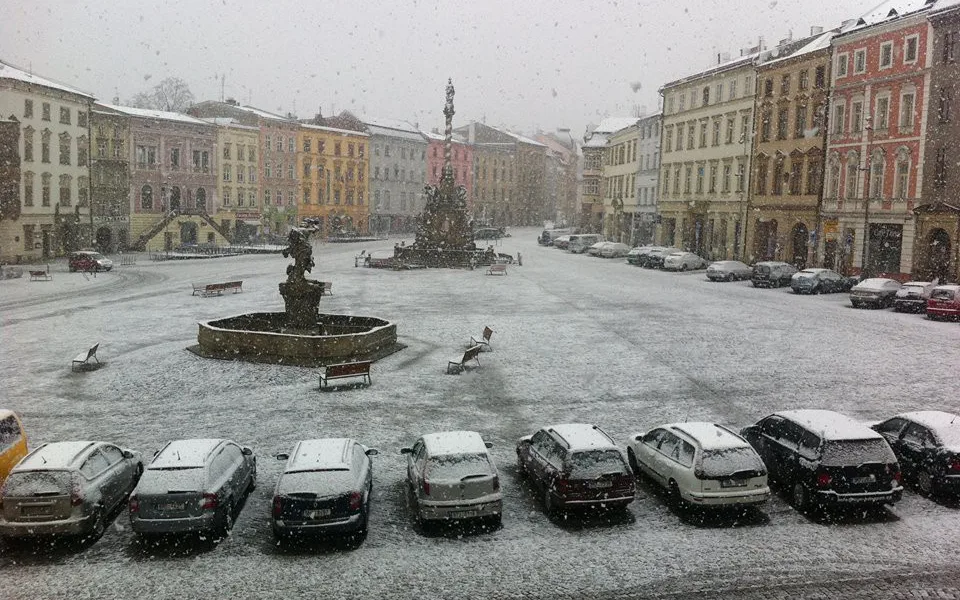 Olomouc zaskočila sněhová vánice