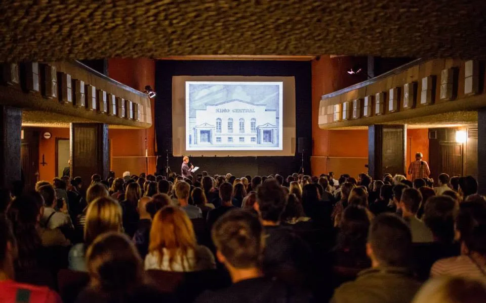V pátek se uskuteční v prostorách kina Central už sedmý PechaKucha Night
