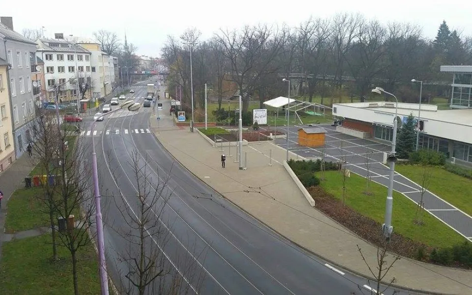 Rozhovor: I přes kompletní opravu kolejí na Wolkerově nemohou lidé kvůli tramvajím spát