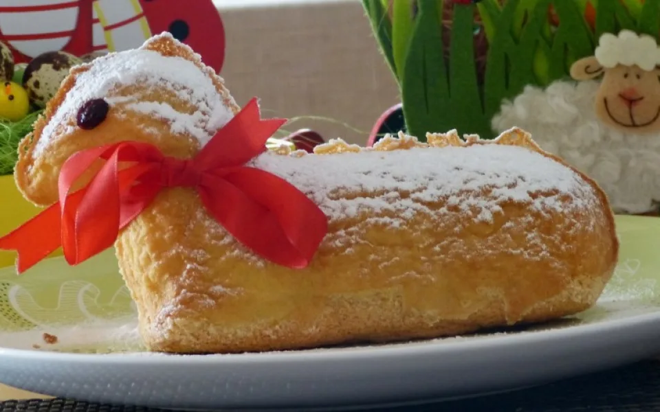 RECEPT: Víte, proč se na Velikonoce peče zrovna beránek?