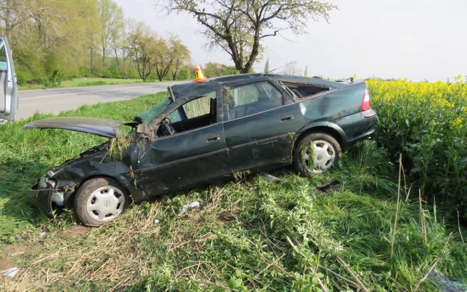 Z hrozivě vypadající havárie vyvázla řidička jen s lehkým zraněním