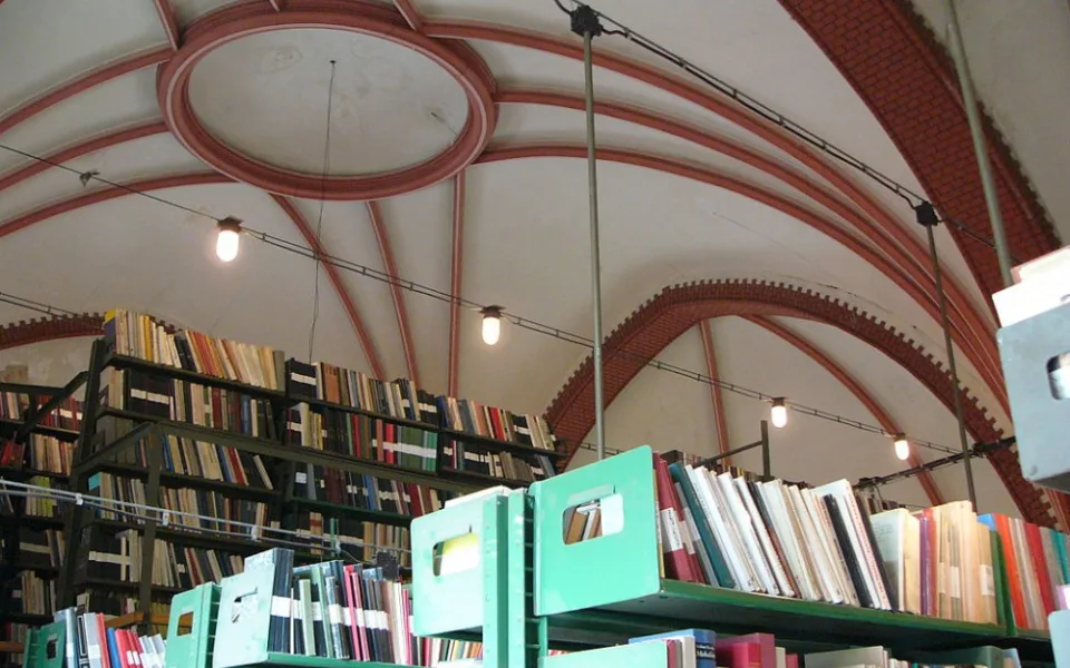 Interiér Červeného kostela