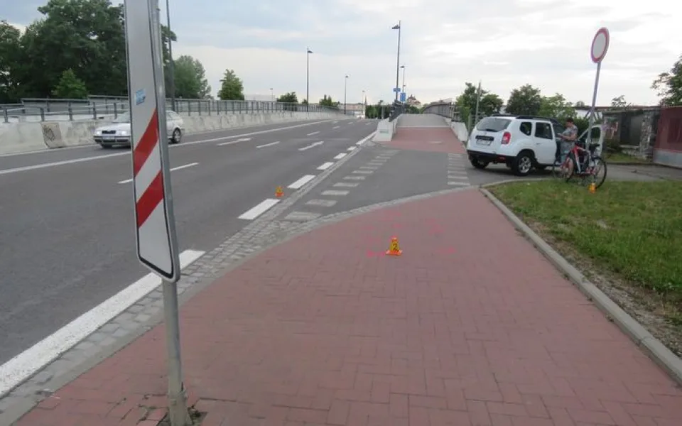Policie hledá svědky nehody pondělní srážky dvou cyklistů na ulici Wittgensteinova