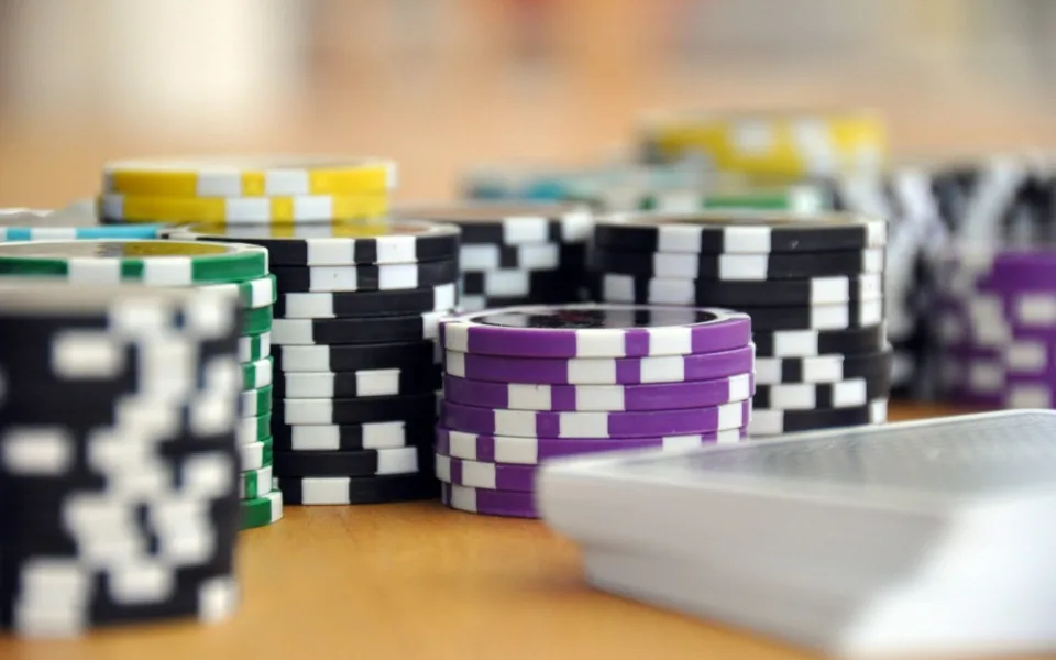 play-593207_1920