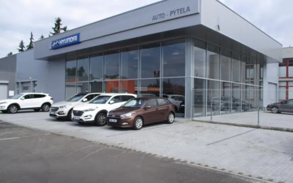 Auto–Pytela