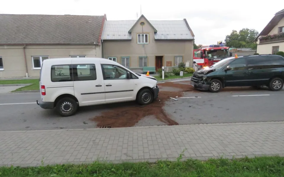 Dopravní nehoda v obci Hradčany