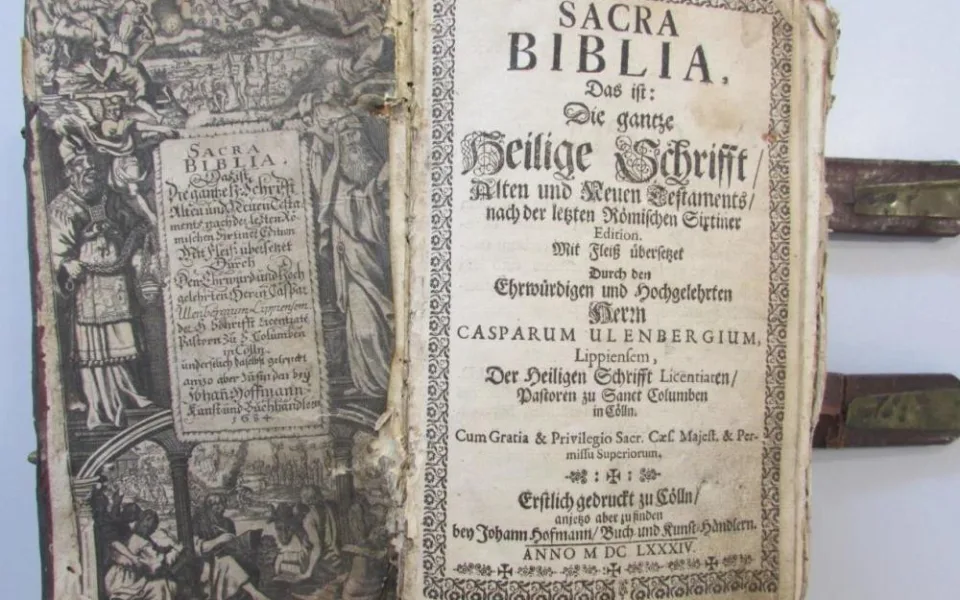 Sacra Biblia
