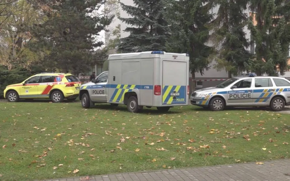 Tragédie na vysokoškolských kolejích. Na Šmeralově ulici po pádu z výšky zemřela mladá žena