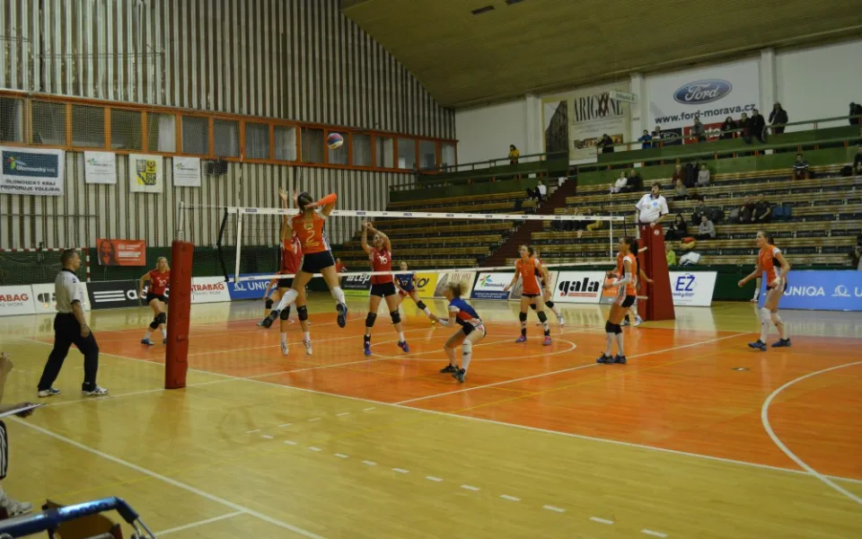 Olomoučanky nedaly Olympu šanci a vypráskaly ho z domácí palubovky 3:0