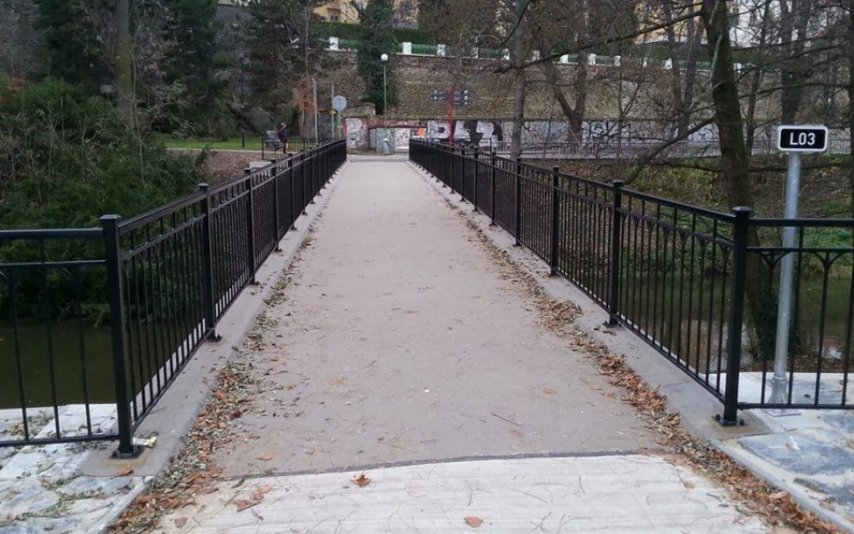 Lávka přes Mlýnský potok do Bezručových sadů je opravená, jak hodnotíte novou podobu?