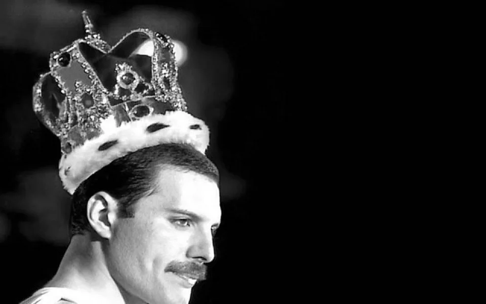 GLOSA: 25 let bez Mercuryho… Čtvrtstoletí, které dokázalo, že byl v Queen nenahraditelný