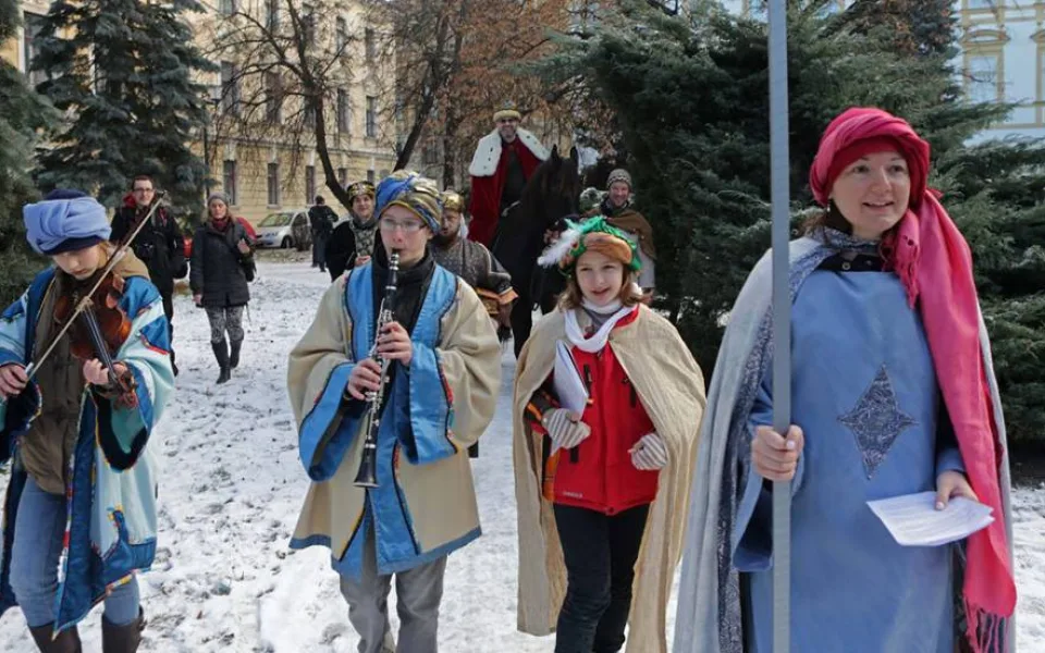 V pátek vyrazí na významné městské a krajské instituce Kašpar, Melichar a Baltazar