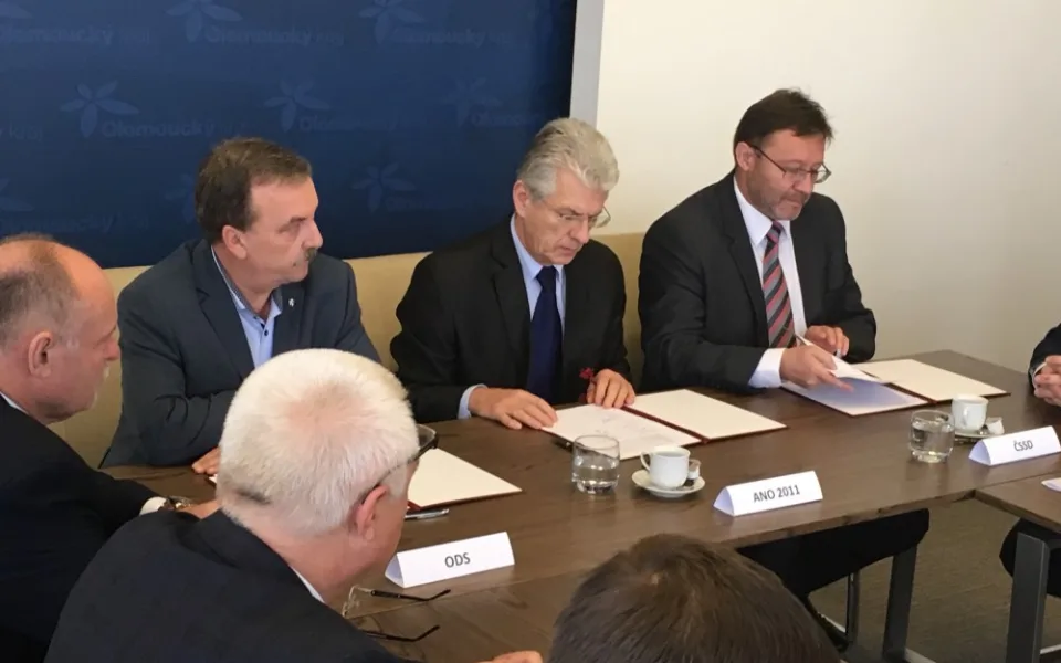 Hejtman Košta odmítá rezignovat na svou funkci