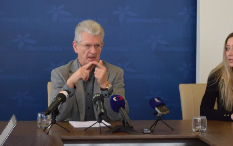 Hejtman Košta k náměstkům: Dva z nich se ještě zřejmě neposunuli za hranice svých obcí, neznají zákon